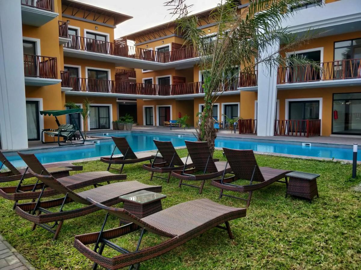E14, Forest View Apartments, Deposit Required To Confirm Booking Kololi Buitenkant foto