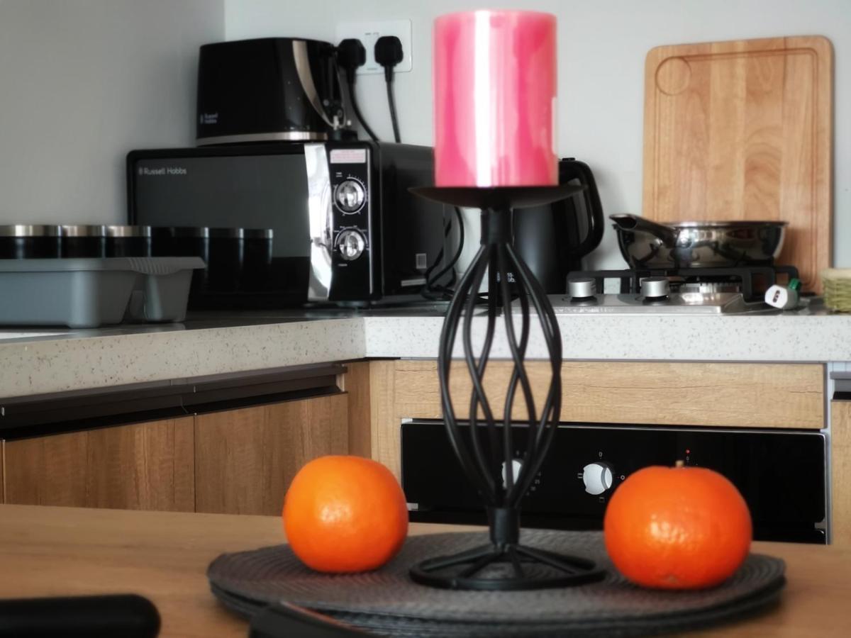 E14, Forest View Apartments, Deposit Required To Confirm Booking Kololi Buitenkant foto